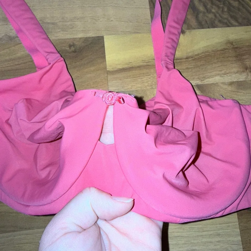 Cacique hot pink
